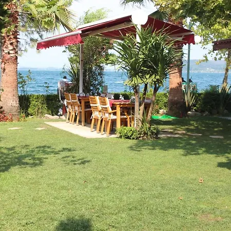 Peri Boutique * ספנג'ה