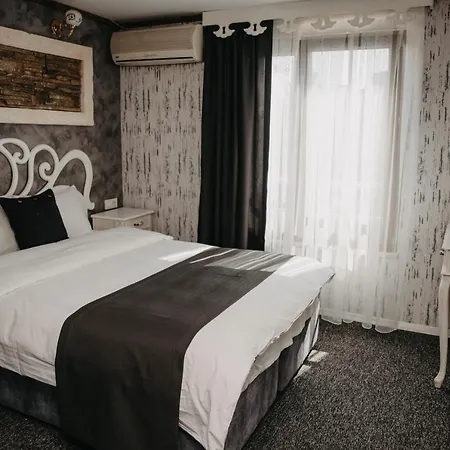 فندق Peri Boutique *