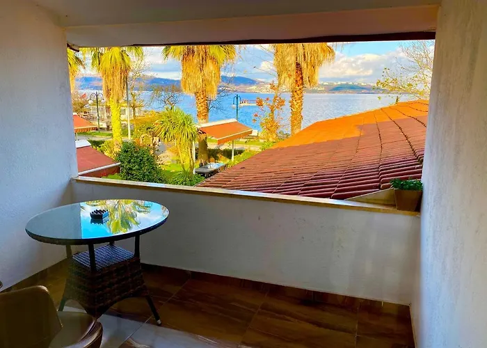 מלון Peri Boutique ספנג'ה